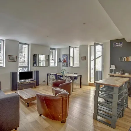 Le Faubourg - Duplex Pour 4 Avec Terrasse * Bordeaux